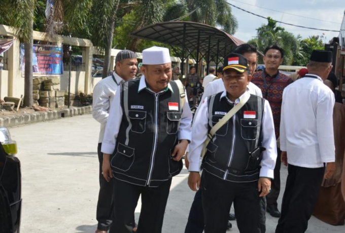 Bupati Kampar Tiba Di Asrama Haji Provinsi Riau