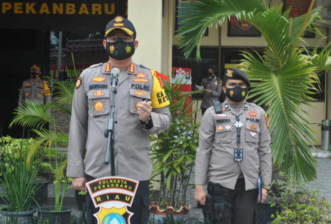 Kapolresta Pimpin Upacara Korps Raport Kenaikan Pangkat 160 Perwira, Bintara dan ASN yang Naik Pangkat dan Pemberian Reward