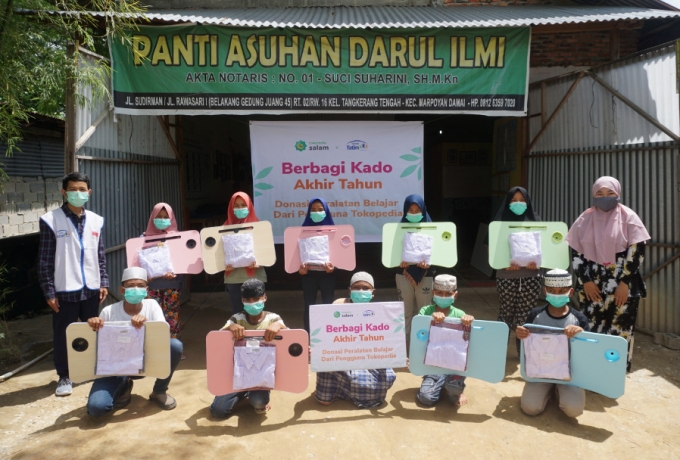 Rumah Yatim Salurkan Bantuan dari Pengguna Tokopedia untuk Program Kado Akhir Tahun Bagi Panti Asuhan 