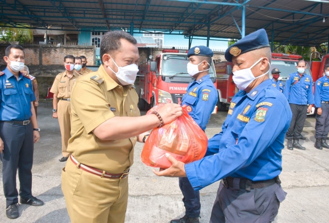 Bupati Buka Kegiatan Donor Darah Di Damkar Kampar