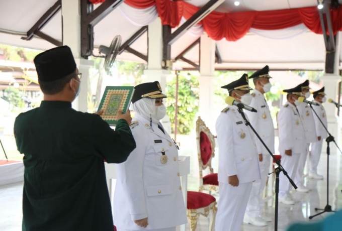 3 Kepala dan Wakil Kepala Daerah Resmi Dilantik,Gubri Tekankan Penanganan Karhutla