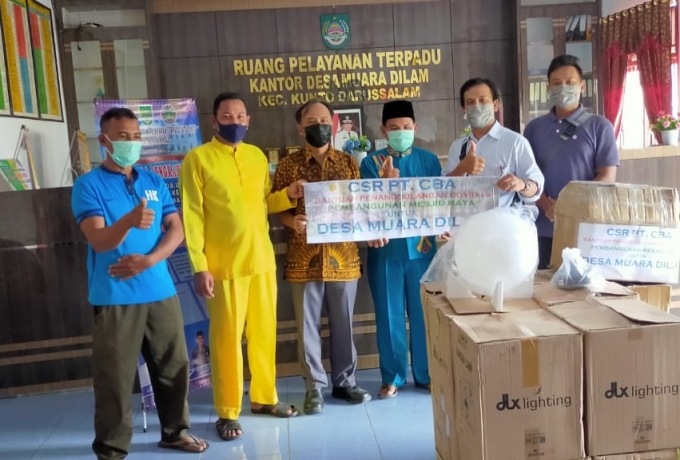 Terima Bantuan CSR PT CBA, Kades Zulfikar : Berkat Sinergitas yang Baik Demi Kemajuan Desa Muara Dilam  