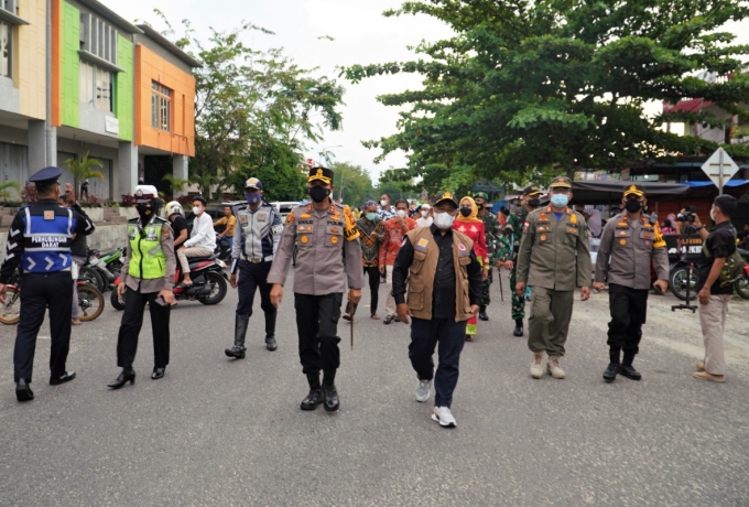 Sekda Kampar Tinjau Pasar Ramadhan, Tekankan Penerapan Protokol Kesehatan