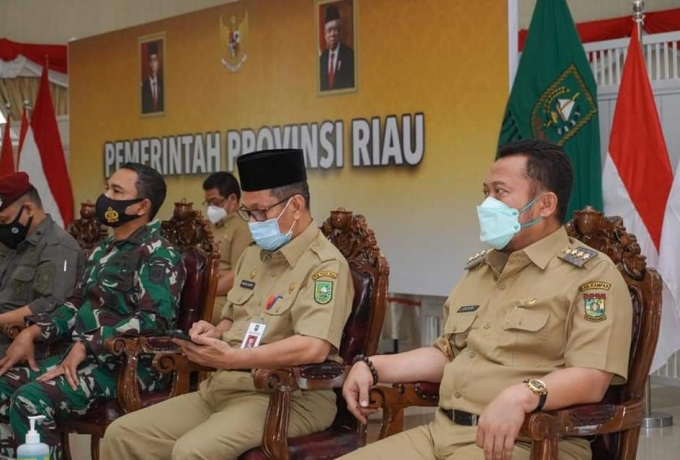 Bupati Kampar Ikuti Teleconference Dengan Presiden RI