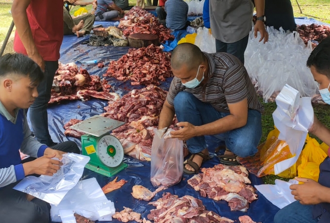 Keluarga Besar Polres Kampar Sembelih 12 Ekor Hewan Qurban Pada Idul Adha 1442-H 