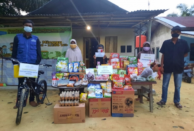 Kebahagiaan Syaiful Saat Menerima Bantuan Dari Rumah Yatim