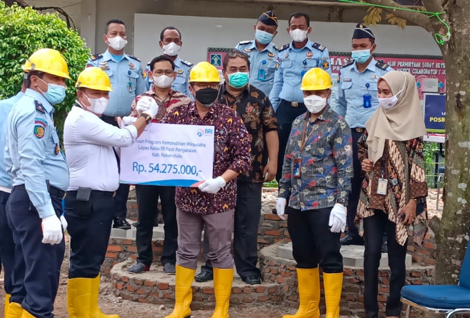 PEMBANGUNAN FOOD COURT LAPAS PASIR PENGARAIAN RESMI DIMULAI