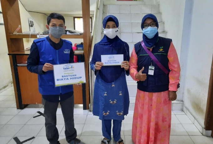 Rumah Yatim Bagikan Bantuan Kemanusiaan untuk Warga Prasejahtera Senapelan Pekanbaru