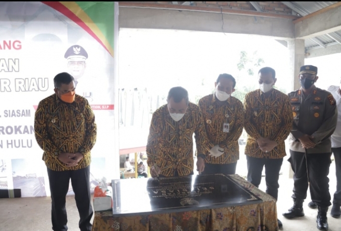 Gubri Resmikan Jembatan Di Rohul, Sudah Lama Dinantikan Masyarakat