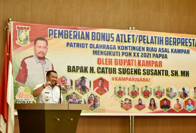 Raih Medali Emas PON Papua, Bupati Kampar Tawarkan Maharani Bekerja di Pemda Kampar