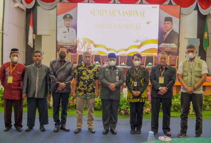 Bupati Kampar Buka Seminar Nasional Pengusulan Mahmud Marzuki Sebagai Calon Pahlawan Nasional