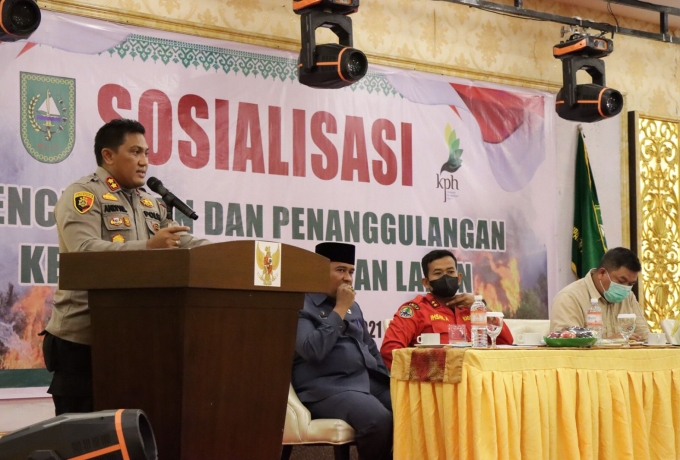 Kapolres Jadi Pembicara pada Sosialisasi Pencegahan dan Penanggulangan Karhutla