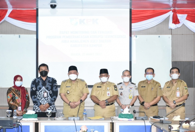 Bersama KPK RI, Bupati Kampar Bahas Delapan Program Pemberantasan Korupsi Terintegrasi