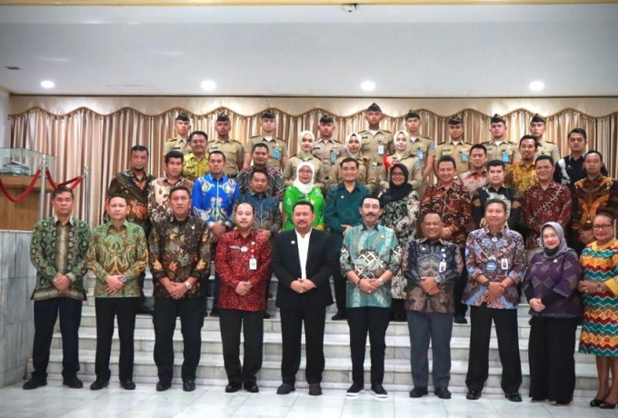 Sejajar Dengan Tokoh Nasional,Bupati Kampar Jadi Nara Sumber Kuliah Umum Stadium General Praja IPDN Jatinangor 