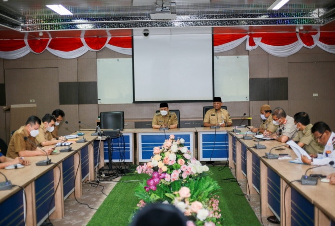 Pimpin Rapat Koordinasi Progres Pembangunan,Bupati Kampar Minta OPD Fokus Menggesa Pembangunan