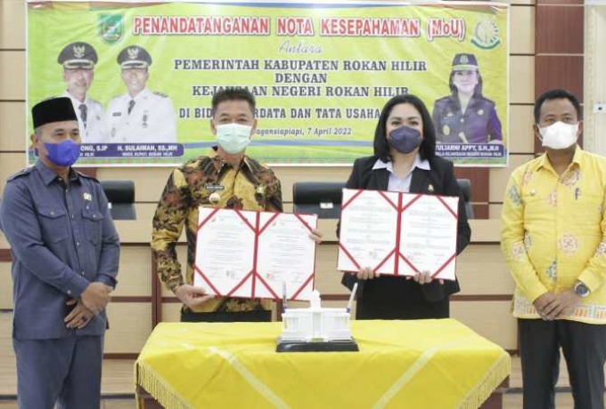 MoU dengan Kejari, Bupati Rohil Tak Ingin Ada Pegawai Terlibat Korupsi