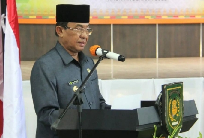 Serahkan SK CPNS dan PPPK, Bupati Wardan Pinta Buktikan Kompetensi