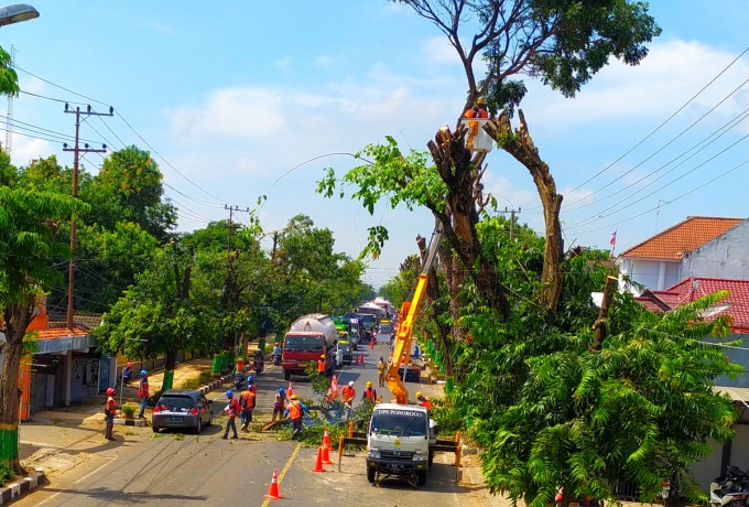 Hadapi Cuaca Ekstrem, Ini Imbauan PLN