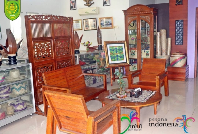 Pohon Kelapa Bisa Jadi Furniture Mewah di Inhil