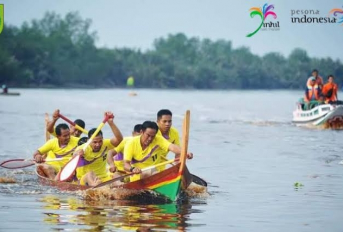 Bupati Wardan Harap festival Sampan Selodang Jadi Ikon Pariwisata