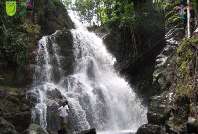 Air Terjun Tembulon Ruso Destinasi Wisata Alam di Kemuning