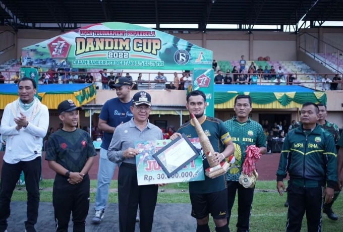 Bupati Inhil Tutup Turnamen Sepakbola Dandim Cup 2022