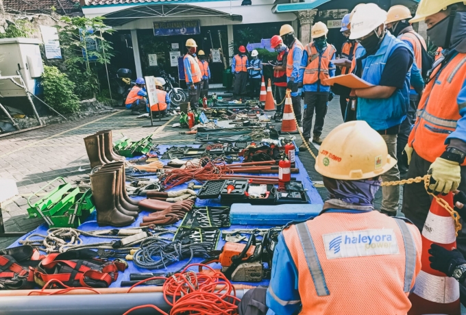 Antisipasi Cuaca Ekstrem di Jakarta, PLN Kerahkan Ribuan Personil Amankan Sistem Kelistrikan