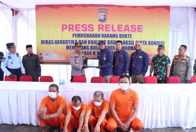 Gerak Cepat Tangani Kasus Pencurian Besi Tower Sutet PLN, Pada Giat Press Release Polres Rohul Diberikan Apresiasi