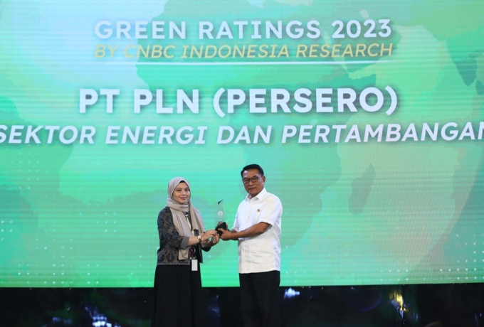 Buktikan Komitmen Bangun Energi Hijau, PLN Raih Predikat Green Ratings ...