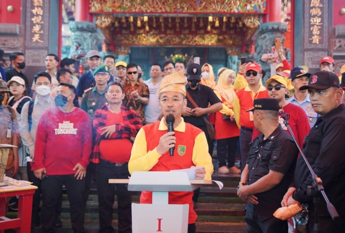 Bupati Sambut Rombongan Tamu Event Ritual Bakar Tongkang 2023