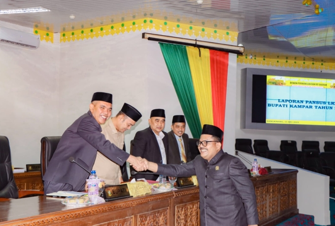 DPRD Kabupaten Kampar Rapat Paripurna Laporan Pansus LKPJ Tahun 2022