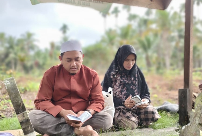 Wisata Religi Ziarah Makam Tuan Guru Mastur di Desa Sungai Intan