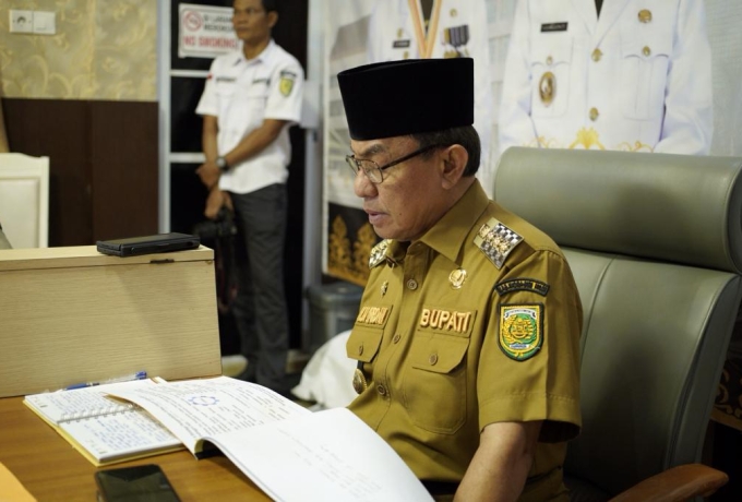 Bupati Wardan Minta Kejelasan Toko Z Baznas Inhil