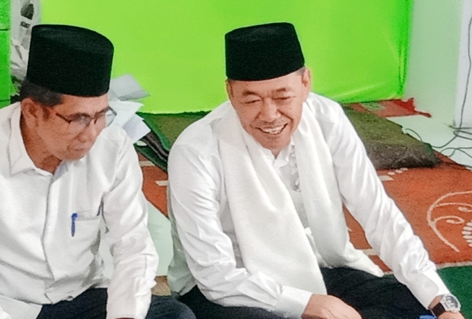 Bupati Rohil Afrizal Sintong Kunjungi Madrasah Suluk Thariqat Naqsyabandiyah Teluk Pulau Hulu