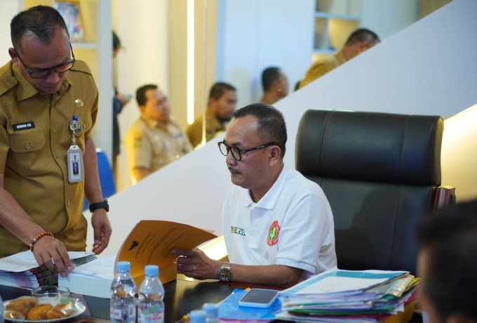 Pj Bupati Firdaus Terima BPK RI Perwakilan Riau