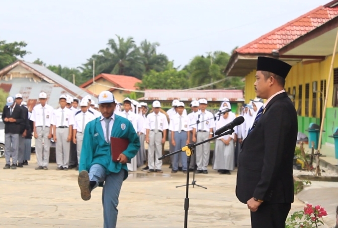 Repol Wakil Ketua DPRD Kampar, Pimpin Upacara di SMAN 3 Tapung Hulu, Peringati Sumpah Pemuda