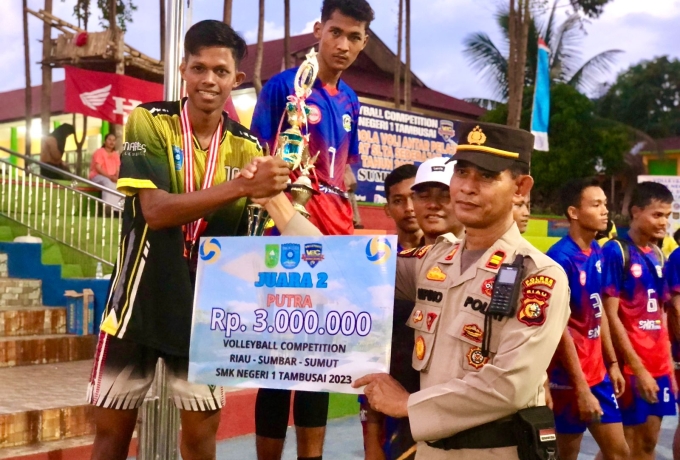 Sumut, Sumbar Juara Volly Ball Champions Turnamen SMKN 1 Tambusai Tahun 2023