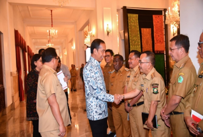 Rakor Bersama Presiden Joko Widodo, Pj Bupati Kampar: Siap Sukseskan Agenda Nasional di Kampar. 