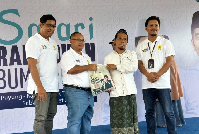 Safari Ramadan BUMN 2024, PLN Berikan 1.000 Paket Sembako Murah ke Masyarakat Lombok Tengah