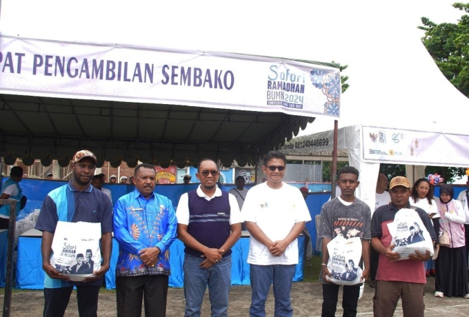 Safari Ramadan BUMN, PLN Hadirkan Ribuan Paket Sembako Murah untuk Masyarakat Nabire