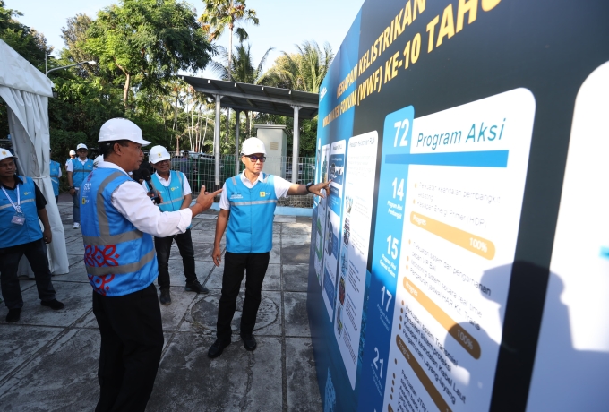 Dirut PLN Tinjau Posko Utama Kelistrikan KTT WWF, Pastikan Seluruh Sistem Kelistrikan di Bali Andal