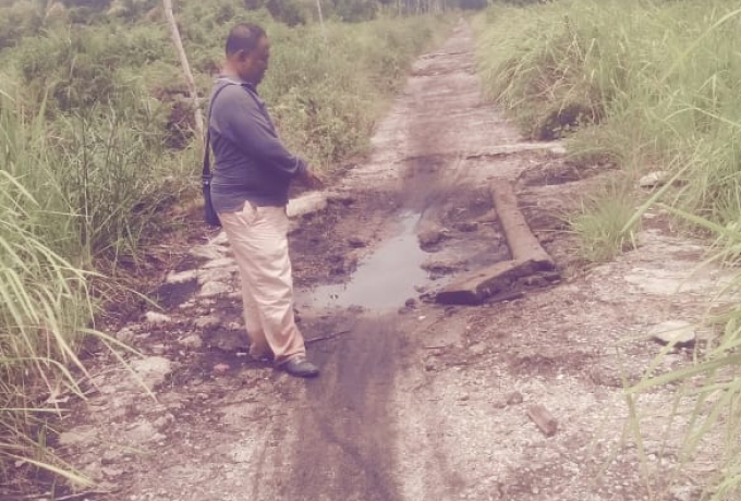 Masyarakat Harap Pemerintah Perhatikan Jalan lintas Antar Desa yang Saat ini Sangat Memprihatinkan