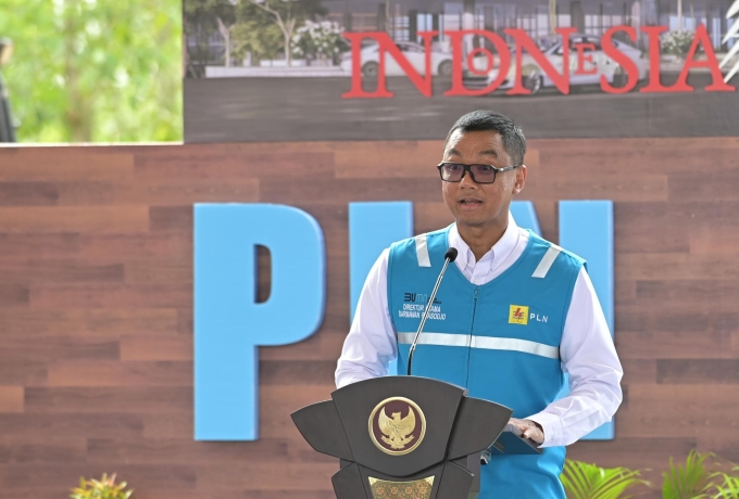 Presiden Jokowi Tandai Pembangunan PLN Hub, Pusat Ekosistem Transisi Energi dan Layanan Digital di Jantung IKN