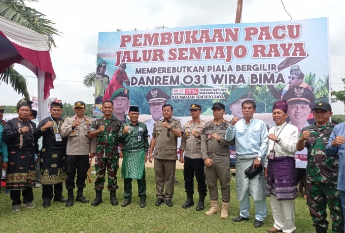 Sumbang Tiga Ekor Sapi, Bupati Kuansing Apresiasi TNI Pada Pembukaan Pacu Jalur Sentajo Raya