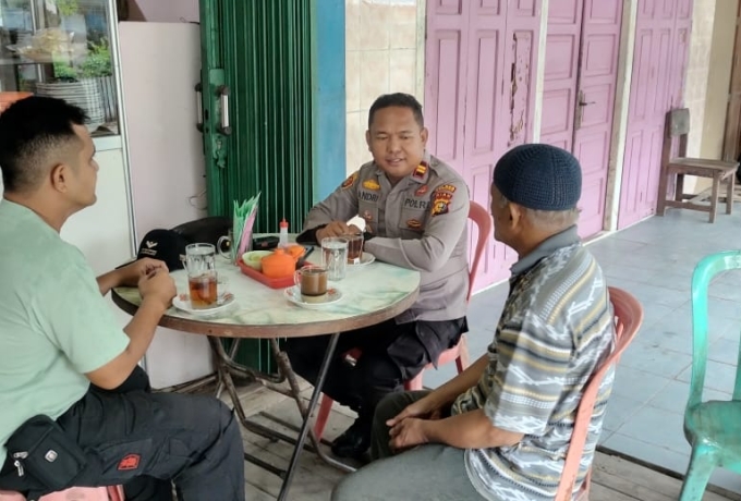 Cooling Sistem Ciptakan Pilkada Damai, Kapolsek Gaung Manfaatkan Warung Kopi 