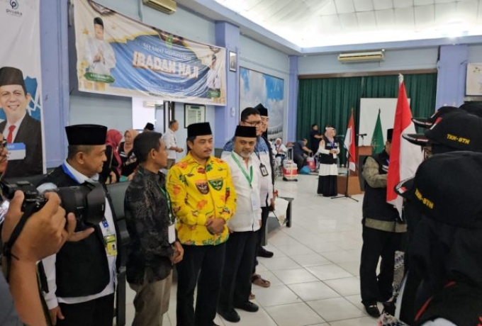 Repol Hadiri Langsung Acara Pelepasan JCH Kampar Kloter 10