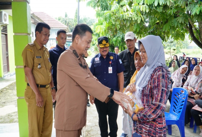 Pemkab Kampar Laksanakan Operasi Pasar Murah