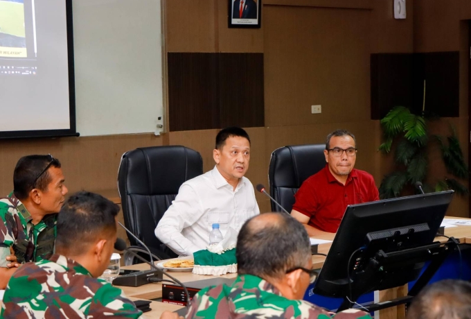 Pj Bupati Kampar Hambali Pimpin Rapat Persiapan Penutupan TMMD ke-121 Tahun 2024