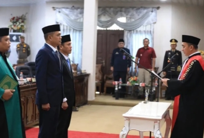 Rapat Paripurna DPRD Rohul Dalam Rangka Pengucapan Sumpah / Janji Pimpinan Dewan Masa Jabatan 2024-2029