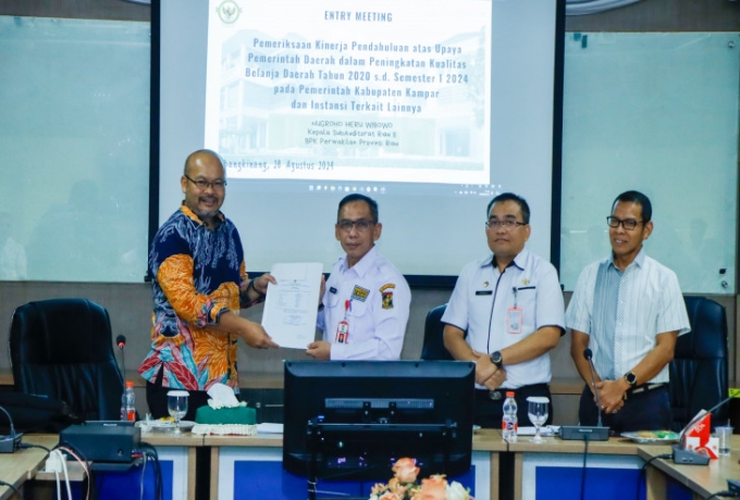 Pemkab Kampar Terima Entry Meeting BPK RI Perwakilan Riau